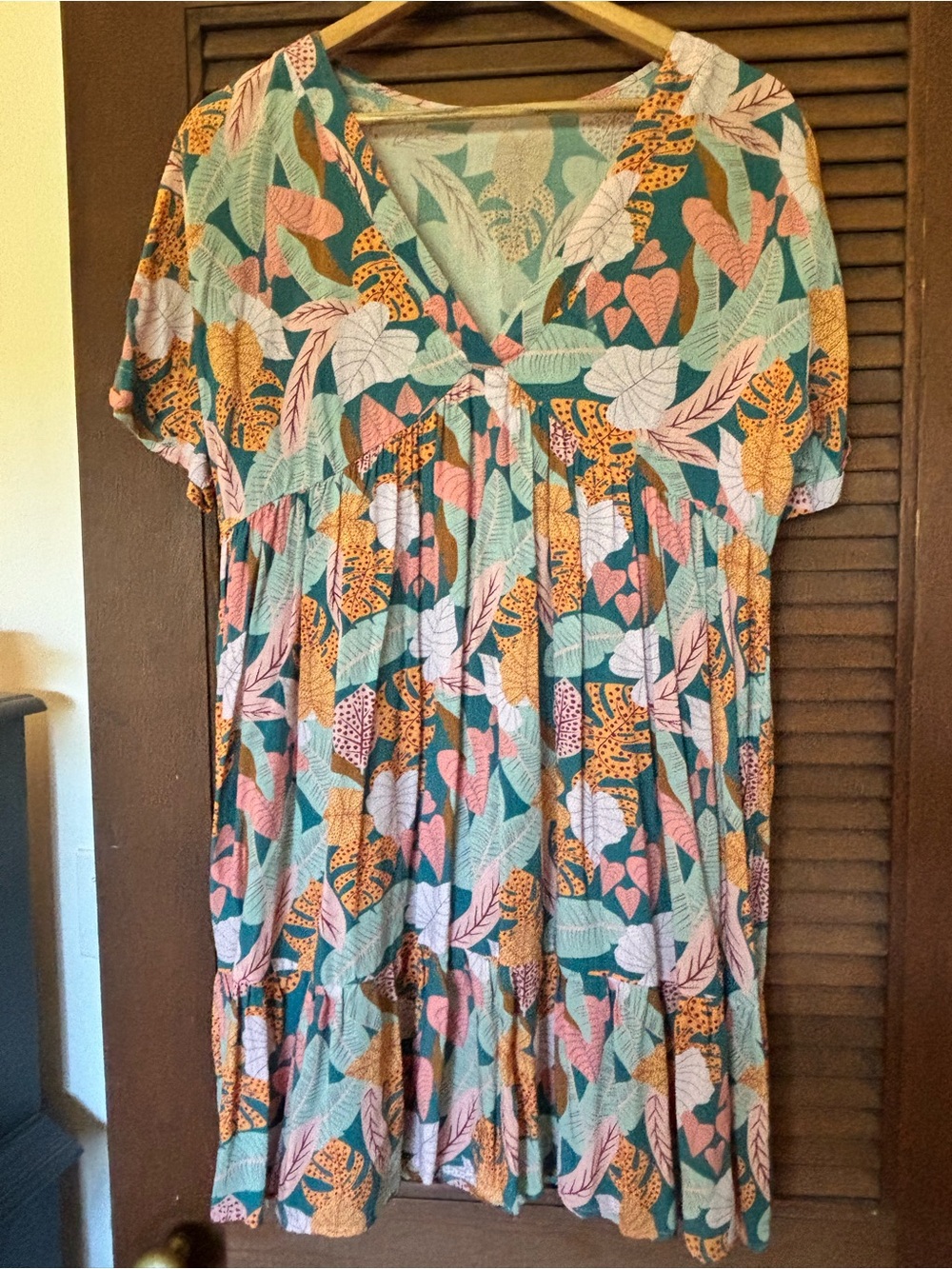 Cupshe Teal Leaf & Floral Tiered V-Neck Midi Dress with Pink and Mustard Accents